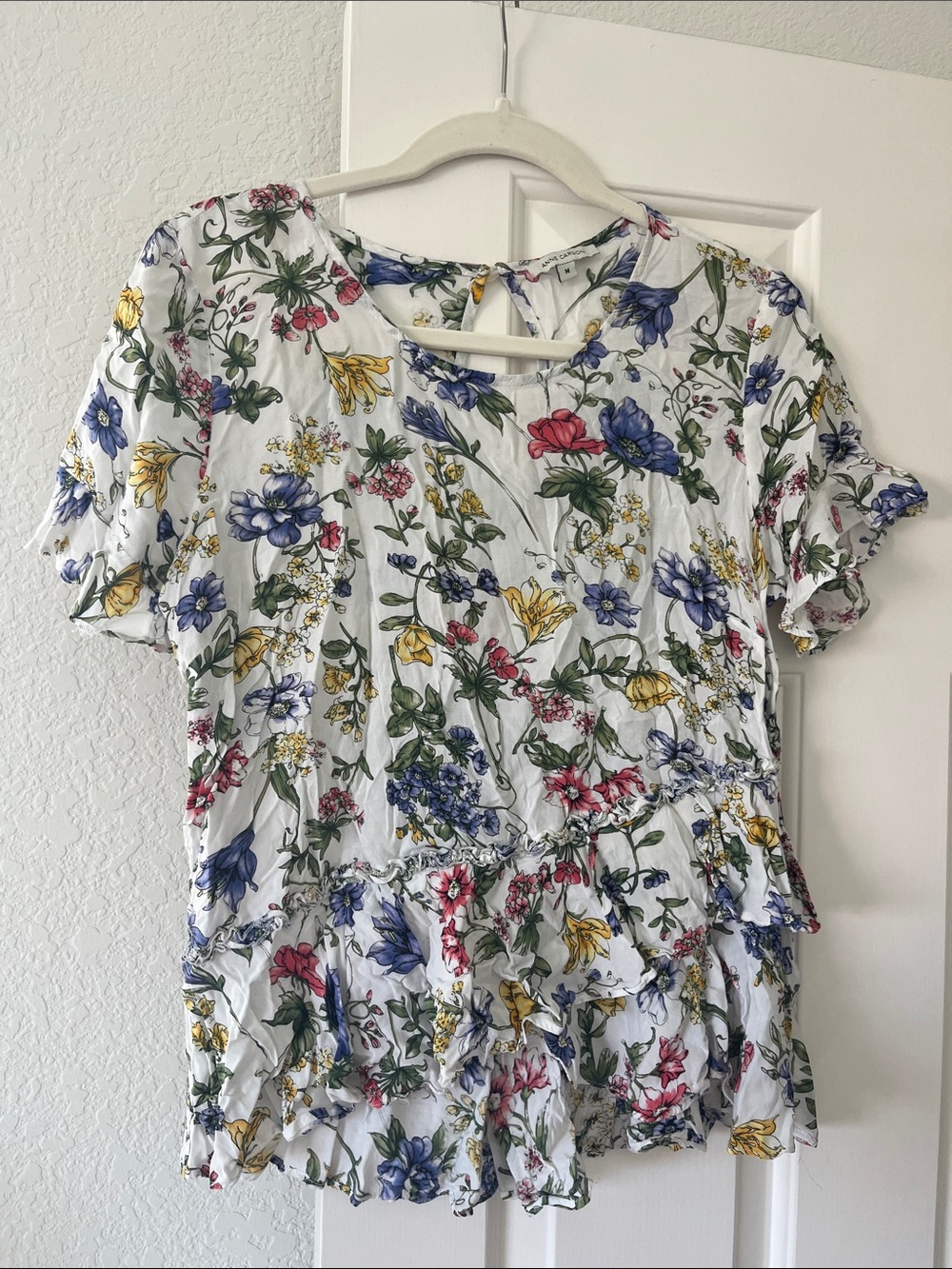 Anne Carson White Floral Short Sleeve Blouse